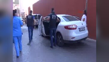 Zehir taciri 2 kişi yakalandı