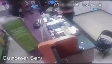 Hem darp ettiler hem soydular