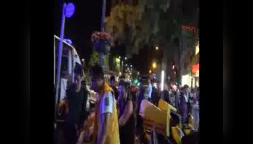 Zorla para isteyenlere direnince bıçaklandı