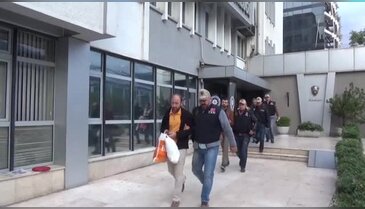 Bursa'da 3 ayrı FETÖ operasyonu 22 gözaltı