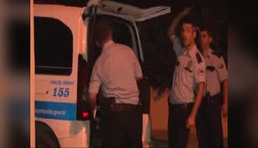 Yola el yapımı patlayıcı atan 2 zanlı yakalandı