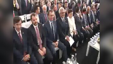 Bakan Albayrak: Yerli ve yenilenebilir enerjiye yöneliyoruz