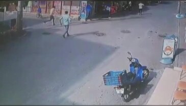 İzmir'de silahlı 8 kişi depo bastı!