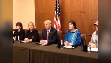 Trump, Bill Clinton'ı tacizle suçlayan kadınlarla basın toplantısı yaptı