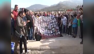 Ankara katliamında yaşamanı yitirenler için anma töreni