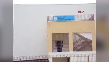 Okul duvarına yazı yazan 6 ve 13 yaşındaki kardeşler polise ifade verdi