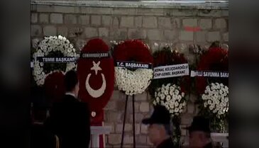 Şemdinli şehitlerinden ikisi Fatih Camii'nden son yolculuğına uğurlanıyor - 1