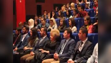 Azeri Profesör Halilova: Hiç bir Türk soykırım yapmaz