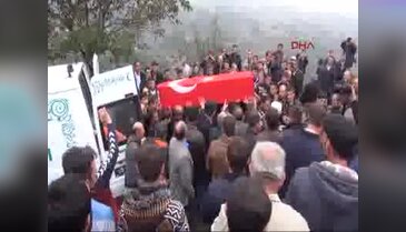 Şehit Uzman Çavuş Bayram Aksuson yolculuğuna uğurlandı - 1