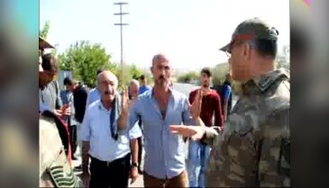 Üst geçit yapılması için yolu trafiğe kapattılar