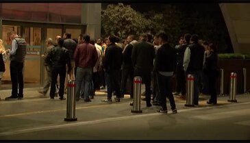 Bursa'da gece yarısı İphone 7 kuyruğu