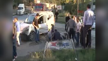 Kontrolden çıkan araç takla atarak durabildi