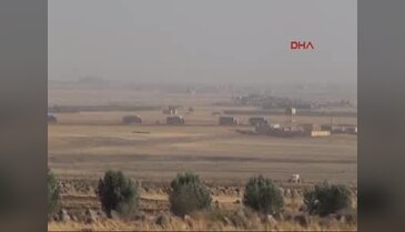 Sınırın karşısında araç hareketliliği