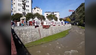 Kosova'nın ekonomik olarak kalkınması için kurulan panayıra yoğun ilgi