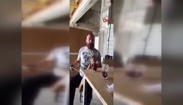 Esnaf ile başkanın kemençeli-şiirli yol atışması
