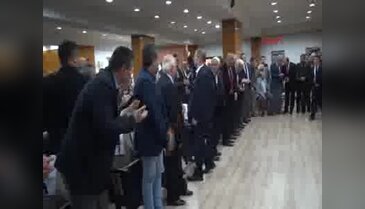 MHP'li Prof. Dr. Özdağ: Başkanlık sisteminde ısrar edilirse, Türk toplumu ikiye bölünecektir