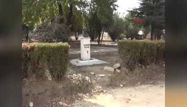 Haldun Taner'in büstü ve kaidesi tahrip edildi
