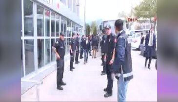 İki yemek şirketinde FETÖ'den gözaltına alınan 16 kişi adliyede