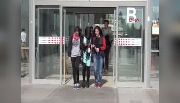 Okul arkadaşları onun öğrenci olduğuna inanamıyor - 1