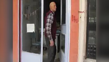 Yarım asırlık muhtar yıllara meydan okuyor