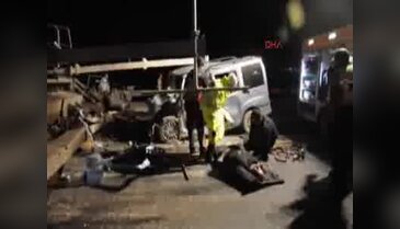Park halindeki iş makinesine çarpan otomobil sürücüsü öldü