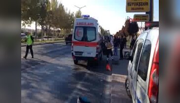 Minibüs çarptı: 2 ölü