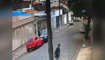Motosikletle yaklaşan hasmını böyle vurdu