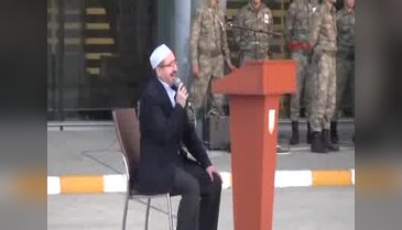 Şehit uğurlamaya yaralı silah arkadaşı da katıldı