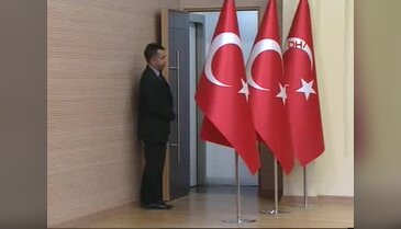Selin Sayek Böke, MYK toplantısı sonrası basın toplantısı düzenledi - 1