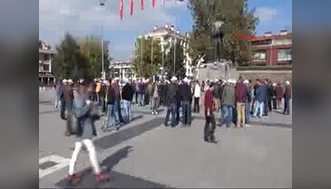 Düzce'de 20 işçinin işten çıkarılmasına tepki