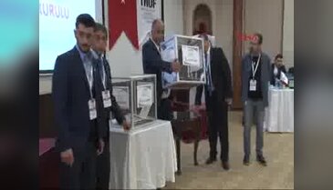 Halk Oyunları Federasyonu Başkanlığına Hayri Gürhan Ozanoğu tekrar seçildi