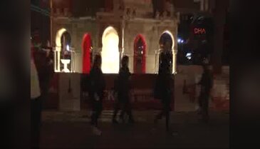 Cumhuriyet Bayramı kutlamaları Konak Meydanı'nda başladı