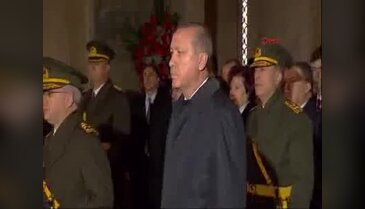 Başkent'te 29 Ekim törenleri Anıtkabir'de başladı - 2