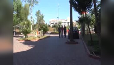 Dolandırıcıyı polisin yazılı yönlendirmeleriyle yakalattı