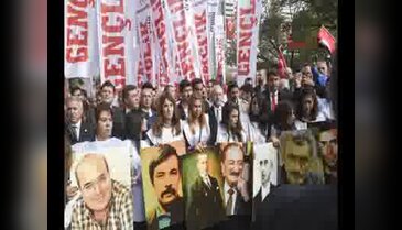Kılıçdaroğlu, Ankara Garı önüne karanfil bıraktı