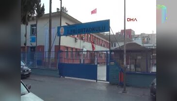 Mersin'de ortaokul müdüründen 'Kız-erkek yan yana oturma' yasağı