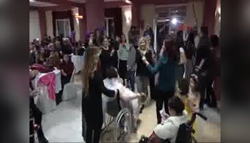 Engelli Nildem'in gelinlik giyme hayali gerçekleşti