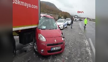 Bolu TEM Otoyolunda zincirleme kaza: 10 yaralı