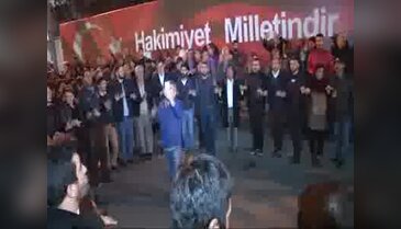 Cumhuriyet Gazetesi önünde battaniyeli nöbet