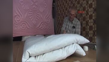İbrahim usta o mesleği yaşatmak için çalışıyor