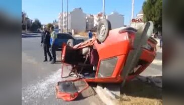 2 otomobil çarpıştı: 2 yaralı