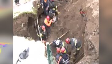 Toprak altında kalan işçi 45 dakikada kurtarıldı - 1