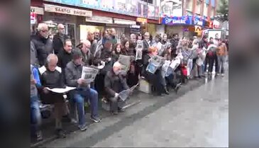 Karabük'te CHP'liler Cumhuriyet okudu