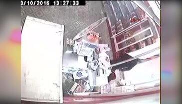 Köpekli gaspçılar yakalandı