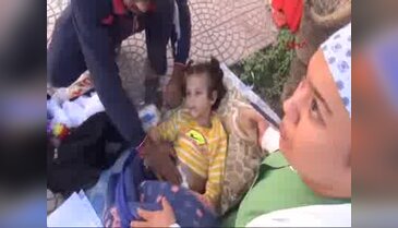 Hemşire kıyafeti giyip 4 ay hastanede çalıştı