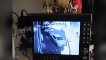 4 araca çarpan otomobilin sürücüsü hafif yaralandı