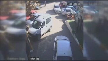 Depremden kaçış kamerada