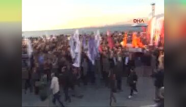İzmir'de emek örgütlerinden eylem