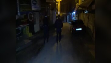 Bursa'da girmeye çalıştığı evin balkonundan kazığın üzerine düştü