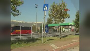 Cezaevi önünde açıklama yapmak isteyen HDP'liler polis engeline takıldı